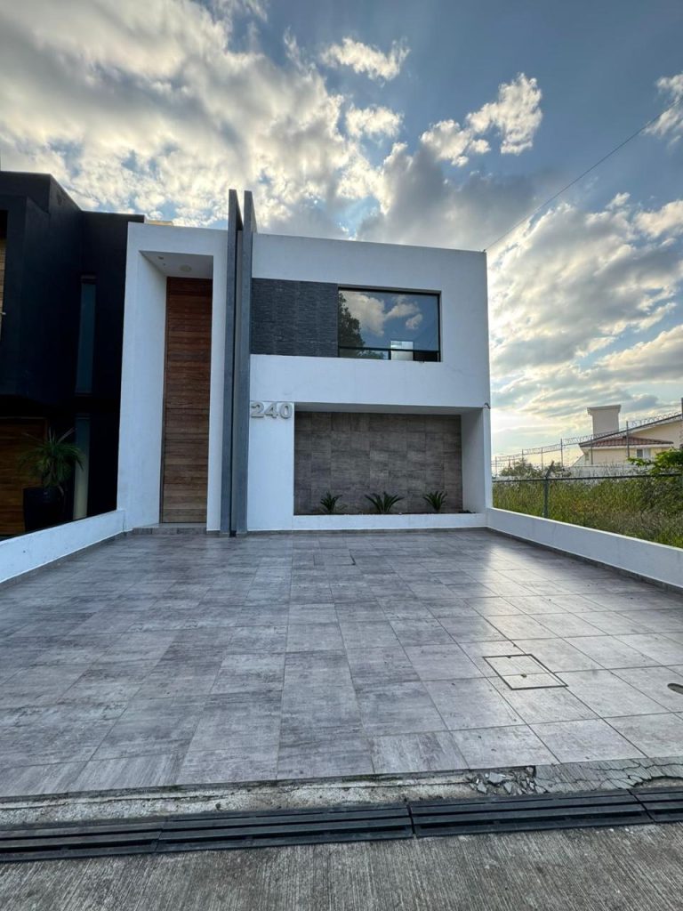 Casa-en-Renta-Lomas-del-Sur-Morelia.-M-Inmuebles-Inmobiliaria-en-Morelia-4