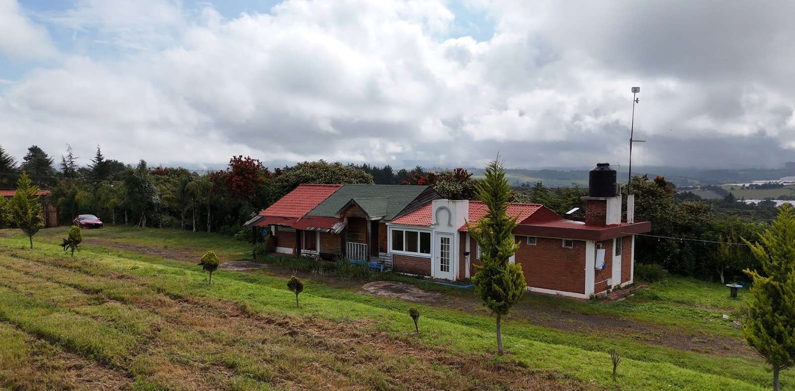 FACHADA CASA DE CAMPO