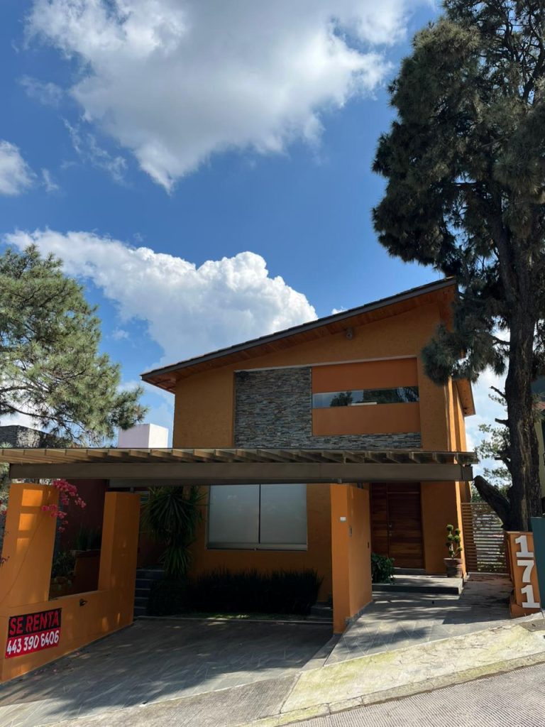 A FACHADA CAMPO DE GOLF ALT RTQ