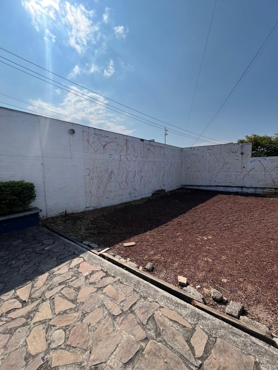 9e9a127a-9e33-465d-a85a-b65858c4a7fb