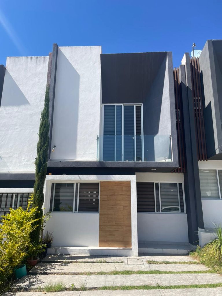 A FACHADA QUINTA CANTERA M INMUEBLES