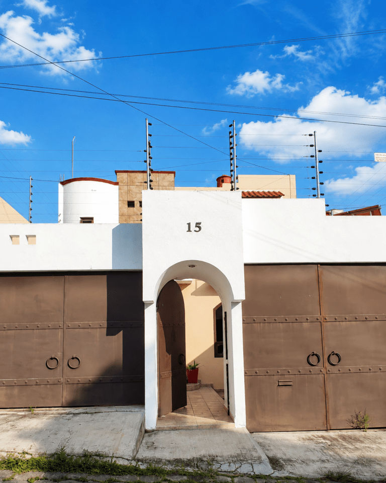 Casa en renta atras de cotsco (5)